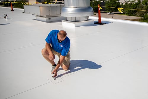 Commercial roof warranties_single ply inspect